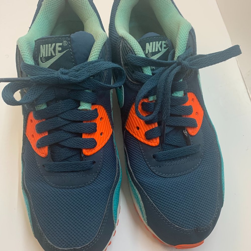 Nike Airmax Size 8 Womens Teal Snakeskin Blue/Electric Orange